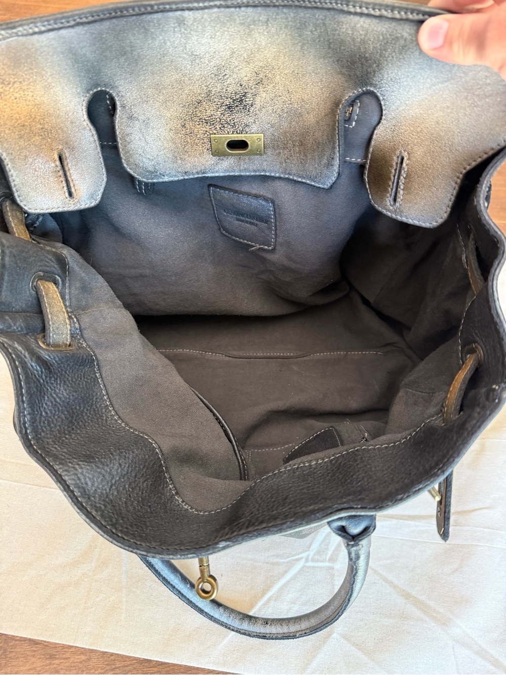 Dillaneto Siena Washed Calfskin Leather Bag Distressed Black Brown/Loved Leather - Picture 8 of 11